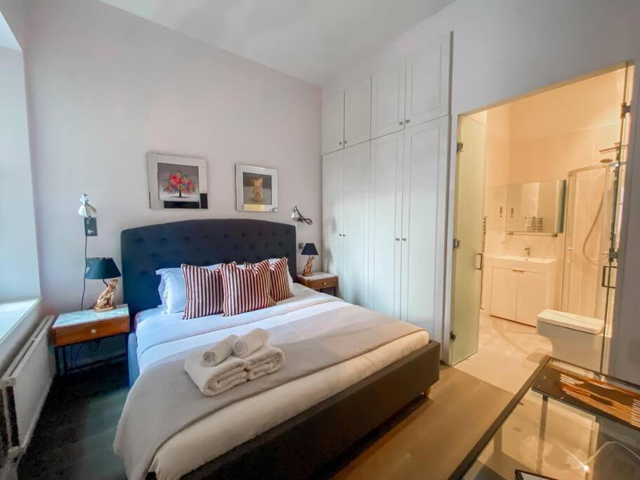 Apartment Exceptional In The Desirable Street London