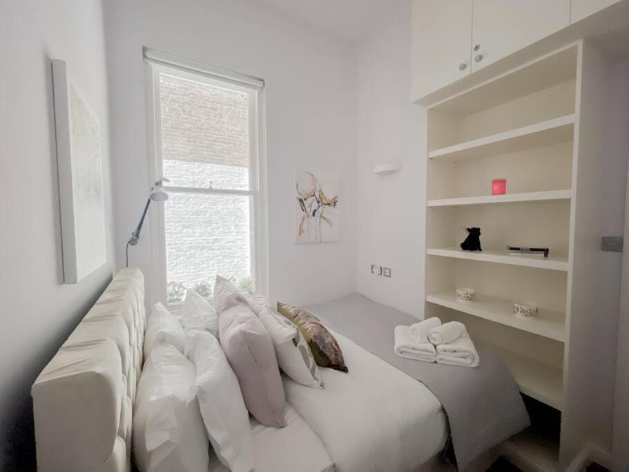 Exceptional In The Desirable Street Londra